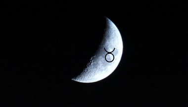 Lua Crescente em Touro — 8 de fevereiro de 2022