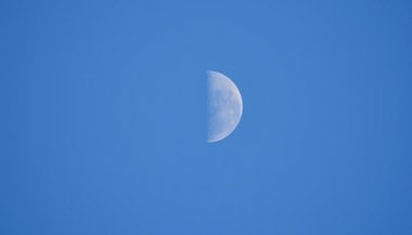 Lua Minguante em Sagitário — 14 de março de 2023